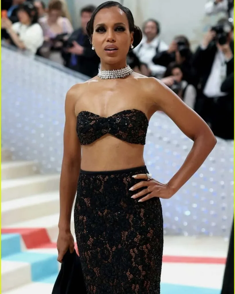 Kerry Washington's Lip Gloss Nails Feature a Tiny String of Pearls